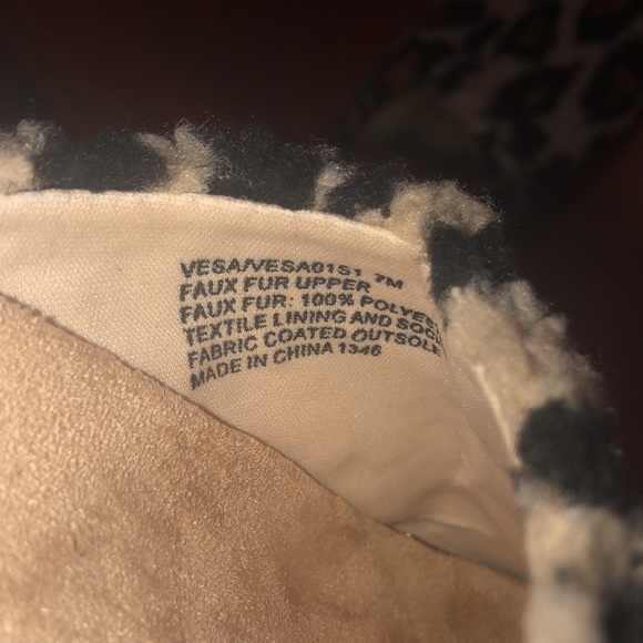 NWOT Steve Madden sherpa leopard slip on clogs size 7 - Picture 6 of 8